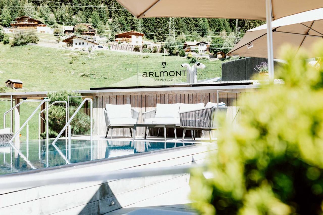 Hotel Arlmont 4 Stern Superior サンクト・アントン・アム・アールベルク エクステリア 写真